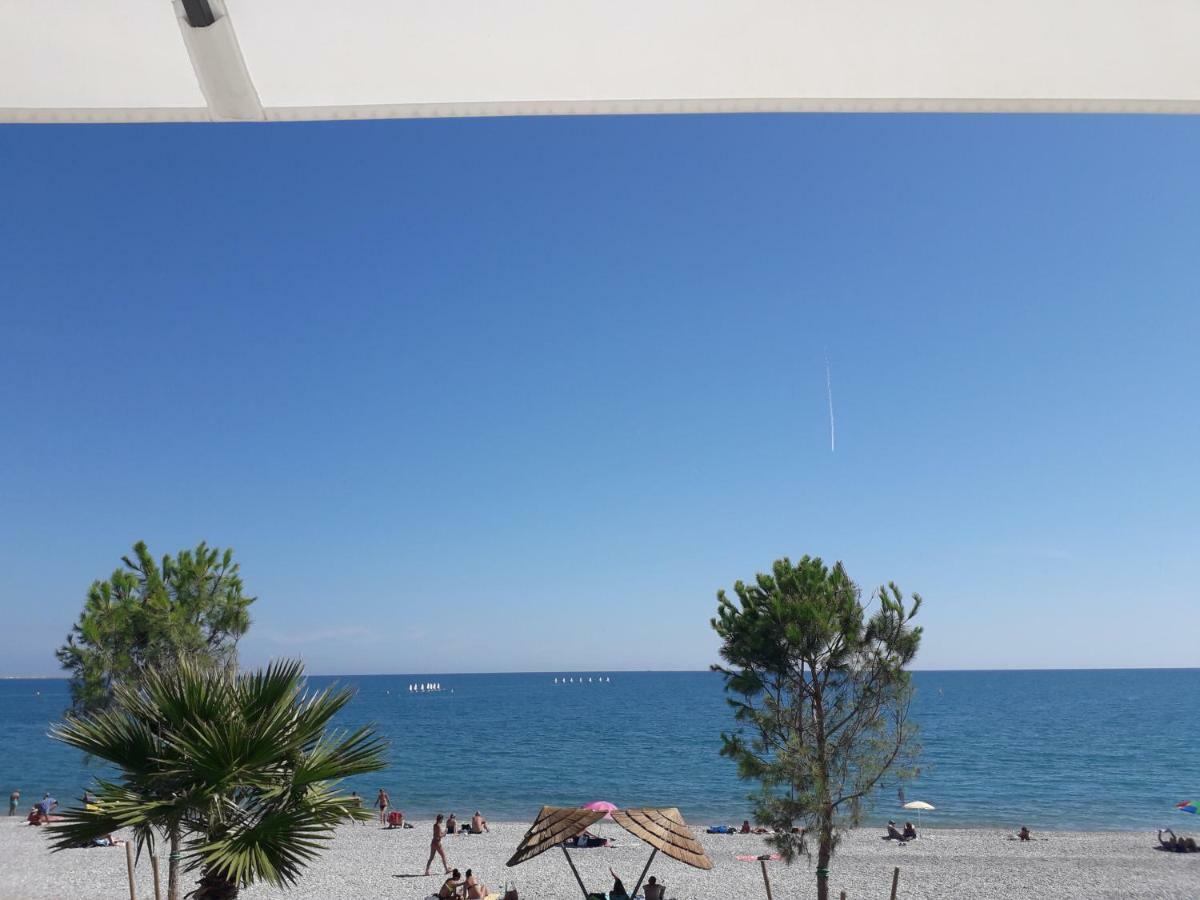 Bel Appartement Avec Vue Mer Villeneuve-Loubet Exterior photo